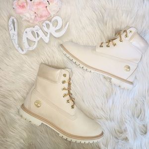 Timberlands with Gold Collar  *Rare*